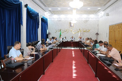 جامعة سطيف 1 فرحات عباس تعقد اجتماع مجلس مديرية الجامعة الموسع.